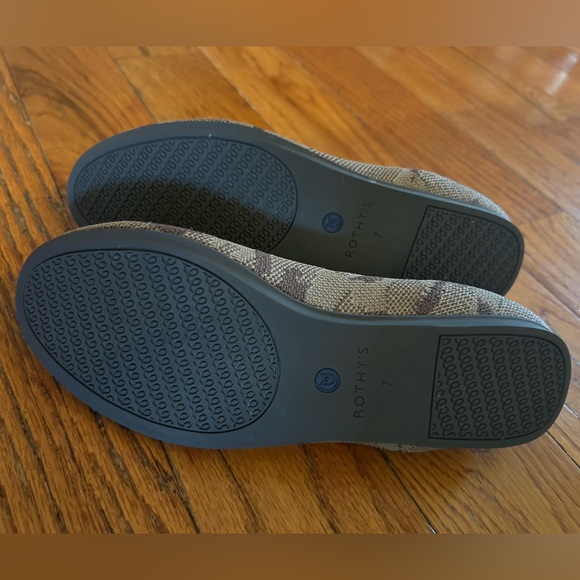 Rothy’s camo slip on shoes size 7 - Picture 2 of 4